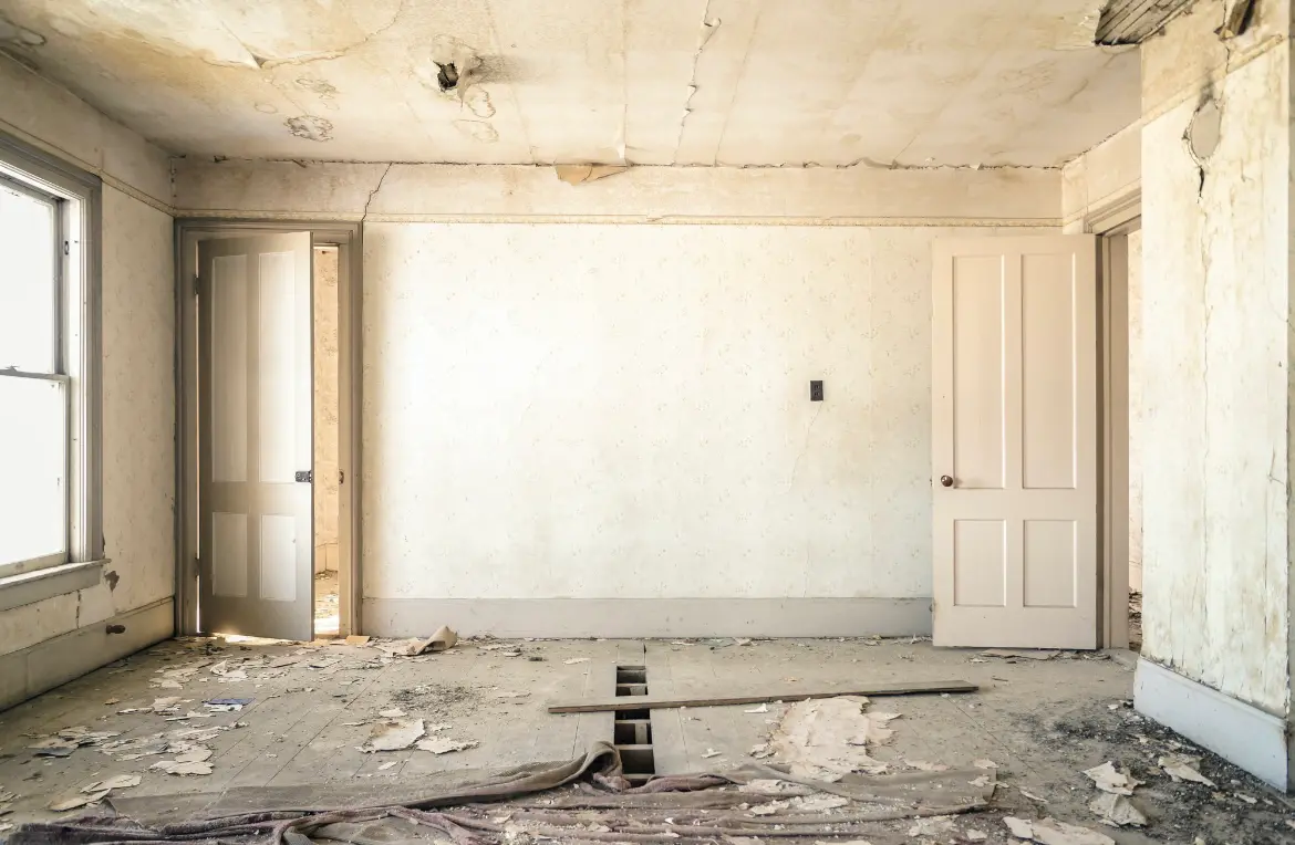 Waste disposal crew managing a cleanout project in Brookside